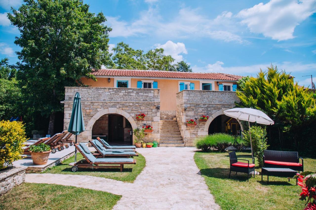 Casa Karnevali Villa Žminj Екстериор снимка